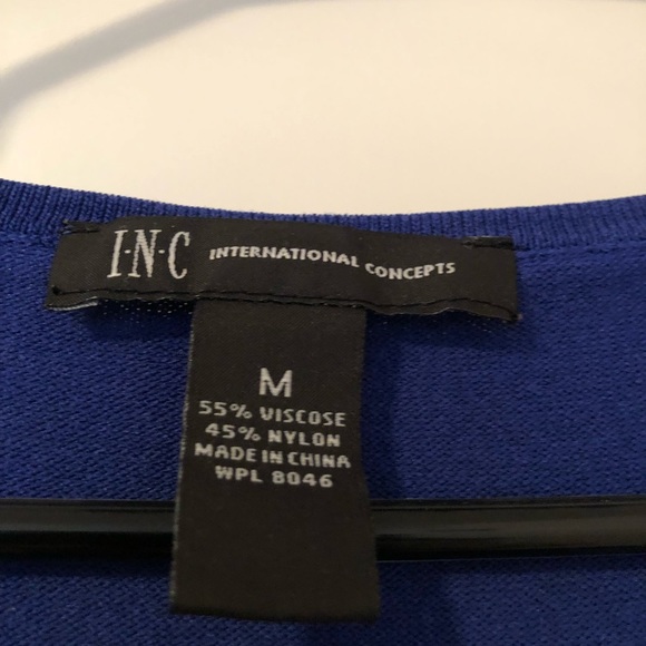 Casual, comfortable blue lightweight knit dress - Picture 2 of 3